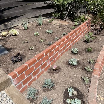 Oviedo's Gardening services - planting beds - Gardeners Near Me Oviedo's Gardening services - planting beds - Gardeners Near Me