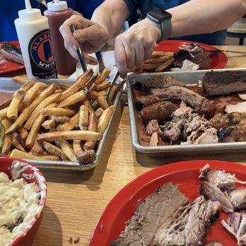 Doc's Commerce Smokehouse - Barbeque Near Me - Milwaukee, Wisconsin Doc's Commerce Smokehouse - Barbeque Near Me - Milwaukee, Wisconsin