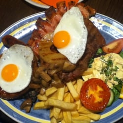 The Orange Tree - My mix grill, 10 oz Rump, 12 oz Gammon,Cumberland Sausage, Black Pudding, 2 eggs, pineapple , chips a salad