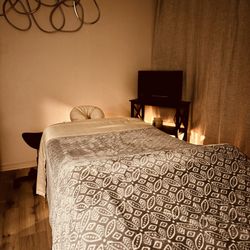 Revive & Relax Massage - Cozy and Relax room for massage