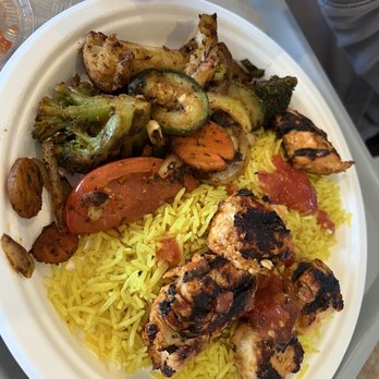 SAMA GRILL - Chicken kebab entree with grilled veggies - Mediterranean Near Me - Southampton, Pennsylvania SAMA GRILL - Chicken kebab entree with grilled veggies - Mediterranean Near Me - Southampton, Pennsylvania