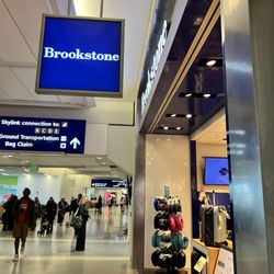 Brookstone - Signage