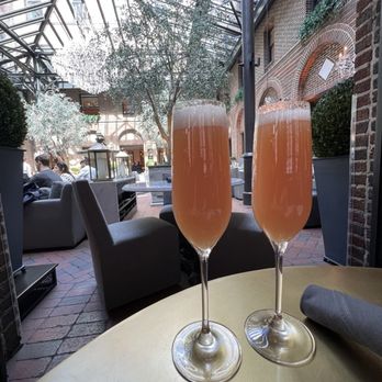 3 Arts Club Cafe at RH Chicago - Cafes Near Me - Chicago, Illinois 3 Arts Club Cafe at RH Chicago - Cafes Near Me - Chicago, Illinois