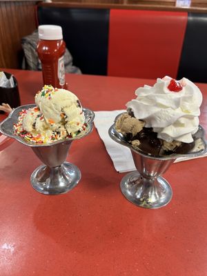 Friendly's by null