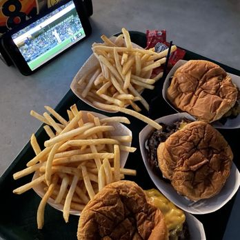 The Friendly Tavern - Burgers Near Me - San Diego, California The Friendly Tavern - Burgers Near Me - San Diego, California