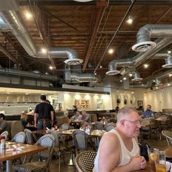 Elly's Brunch & Cafe - Weird interaction and say us right on top of someone else when obviously it's not busy.