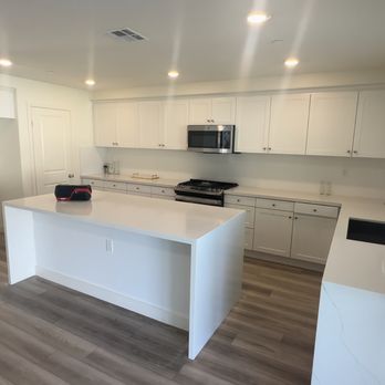Cadisa Remodel & Concrete - Kitchen remodel, quartz countertops and backsplash - Masonry/Concrete Near Me Cadisa Remodel & Concrete - Kitchen remodel, quartz countertops and backsplash - Masonry/Concrete Near Me