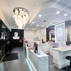 Xpression Nail Spa