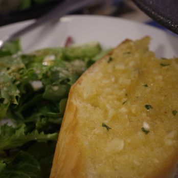 Cucina Moon - Garlic bread and house greens - Pasta Shops Near Me - Honolulu, Hawaii