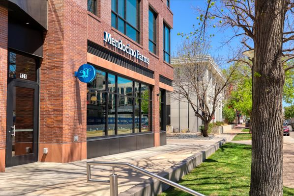 Mendocino Farms by null