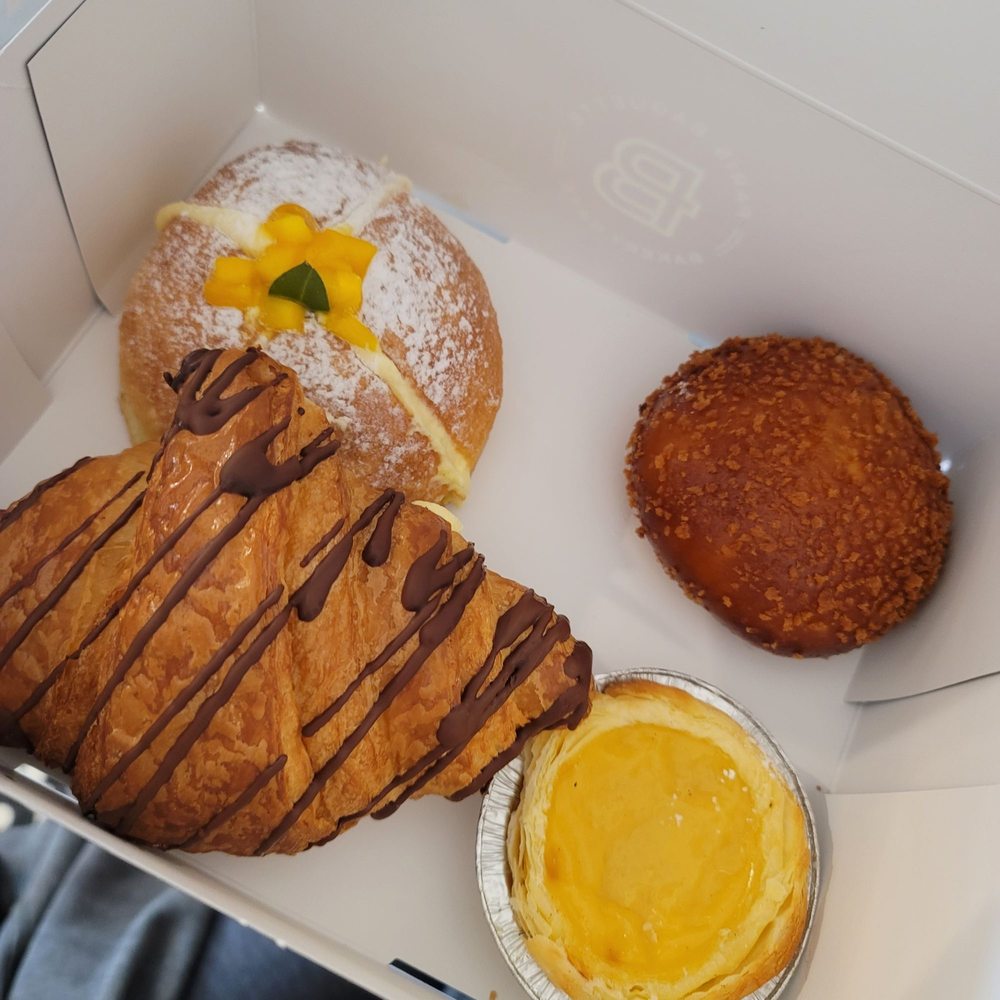 PARIS BAGUETTE 37 Photos & 17 Reviews 24 Franklin Ave, Ridgewood