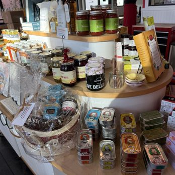 Artisan Cheese Company - Cheese Shops Near Me - Sarasota, Florida Artisan Cheese Company - Cheese Shops Near Me - Sarasota, Florida