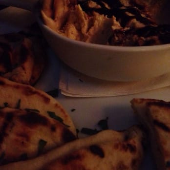 Elephant & Castle - Hummus - British Near Me - Washington, DC, District of Columbia
