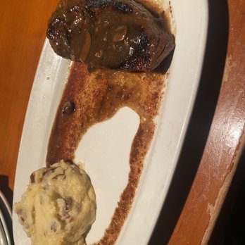 Brick House Tavern + Tap - Sirloin Steak with Cheddar Mashed Potatoes - Bars Near Me - South Plainfield, New Jersey