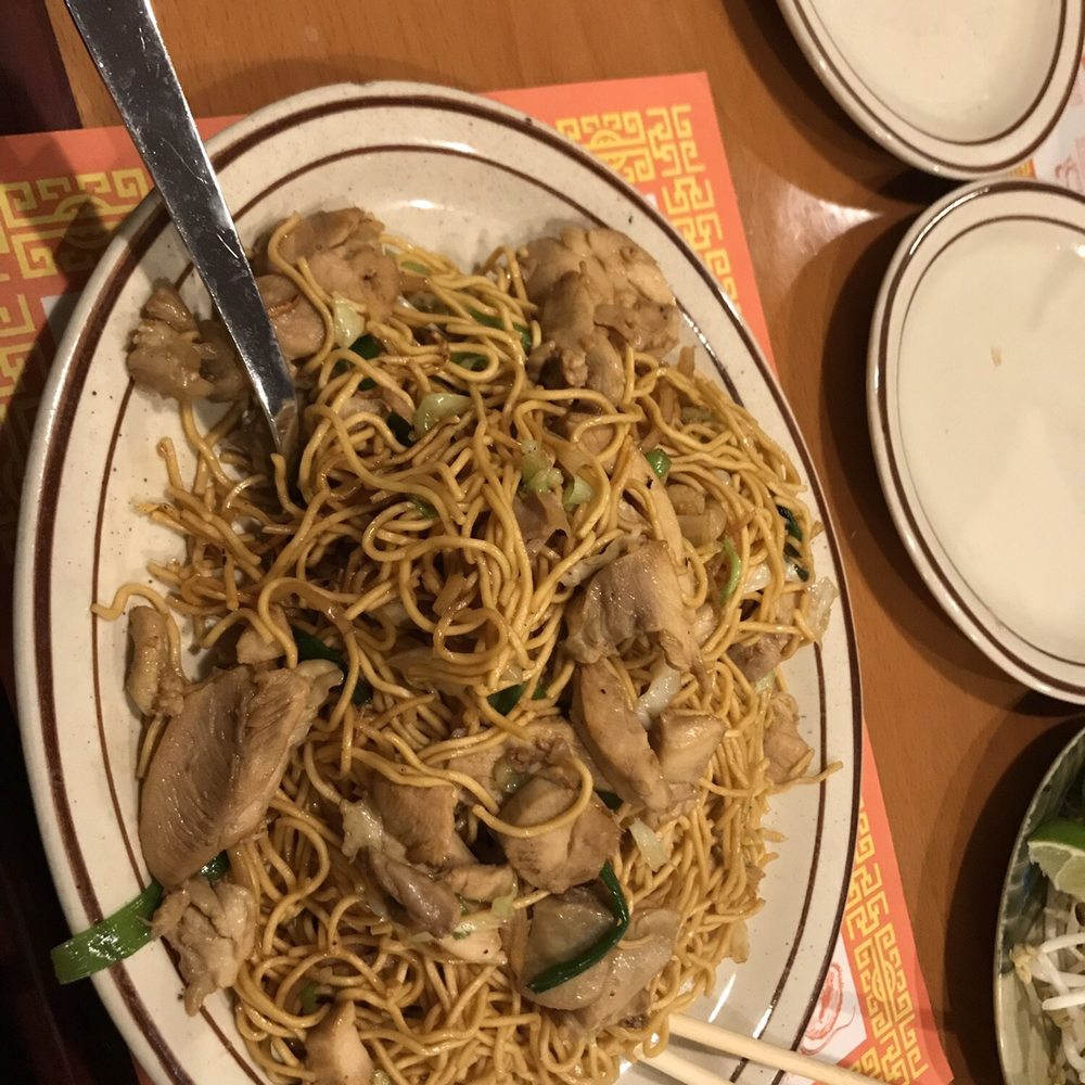 Pho 83 - Chicken lo mein - Vietnamese Near Me - Shakopee, Minnesota Pho 83 - Chicken lo mein - Vietnamese Near Me - Shakopee, Minnesota