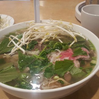 Pho Pasteur - X-Large Beef Pho is HUGE! And only 10 bucks. - Vietnamese Near Me - Boston, Massachusetts