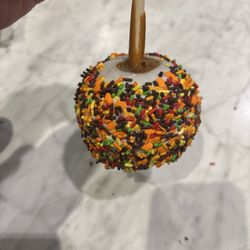 Rocky Mountain Chocolate Factory Café - Sprinkle Caramel Apple