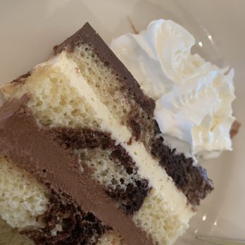 Caffe Luna - Mouse Di Cioccolato - Italian Near Me - Raleigh, North Carolina Caffe Luna - Mouse Di Cioccolato - Italian Near Me - Raleigh, North Carolina