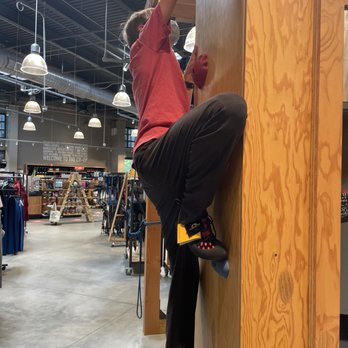 REI - Bikes Near Me - Tampa, Florida