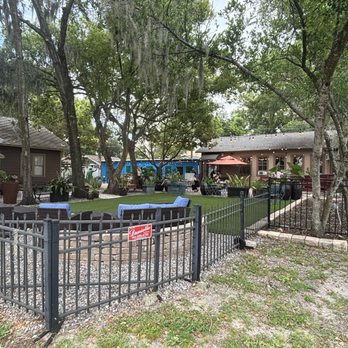 La Pinata - Outside seating and play area - Mexican Near Me - Lakeland, Florida La Pinata - Outside seating and play area - Mexican Near Me - Lakeland, Florida