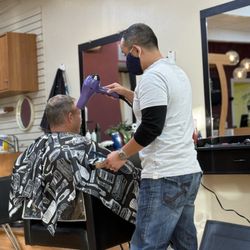 FamilyCuts - Owner is good with short hair at FamilyCuts