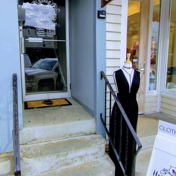 Havana - Front Entrance - Women's Clothing Near Me - Naperville, Illinois Havana - Front Entrance - Women's Clothing Near Me - Naperville, Illinois