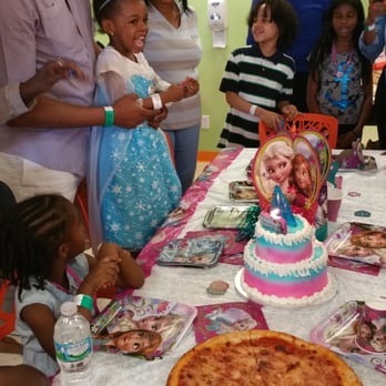 Flippo's Sunrise - She enjoyed her party - Kids Activities Near Me - Sunrise, Florida