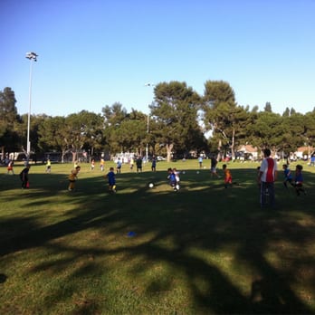 Mayfair Park - Parks Near Me - Lakewood, California
