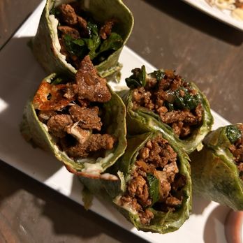 Dogwood Tavern - Steak wraps - Bars Near Me - Lake Arrowhead, California