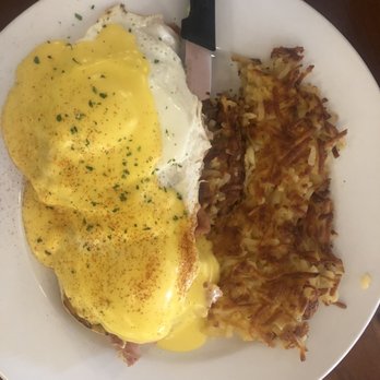Hen House Eatery - Eggs Benedict - Breakfast & Brunch Near Me - Minneapolis, Minnesota Hen House Eatery - Eggs Benedict - Breakfast & Brunch Near Me - Minneapolis, Minnesota