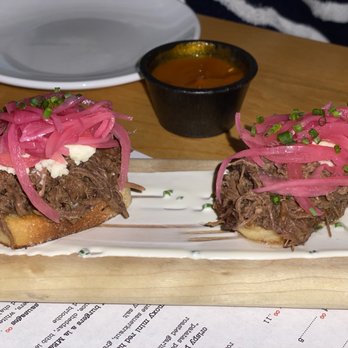 Moxy - Short ribs - American Near Me - Portsmouth, New Hampshire Moxy - Short ribs - American Near Me - Portsmouth, New Hampshire