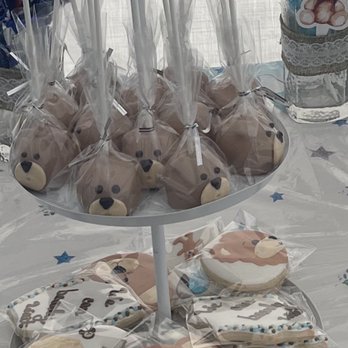 Christy's Frosted Delights - Bear cake pops & cookies - Bakeries Near Me Christy's Frosted Delights - Bear cake pops & cookies - Bakeries Near Me