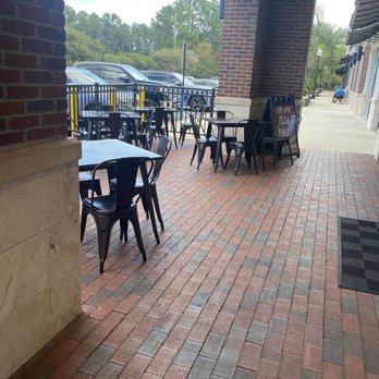Wild Pie - Outdoor seating area - Pizza Near Me - Jacksonville, Florida