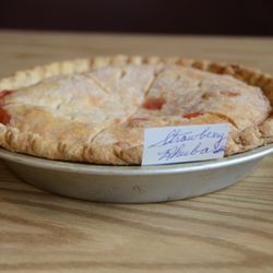 Hamilton Family Cafe - Homemade strawberry rhubarb pie