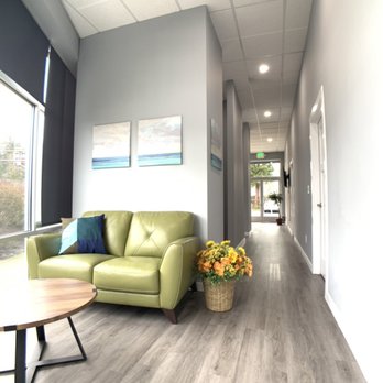 Kore Chiropractic - 2nd waiting area - Chiropractors Near Me - Bellevue, Washington Kore Chiropractic - 2nd waiting area - Chiropractors Near Me - Bellevue, Washington