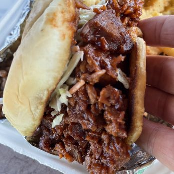 Imagine Vegan Cafe - Vegan BBQ sandwich. - Vegan Near Me - Memphis, Tennessee Imagine Vegan Cafe - Vegan BBQ sandwich. - Vegan Near Me - Memphis, Tennessee
