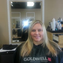 Studio One Salon - Front