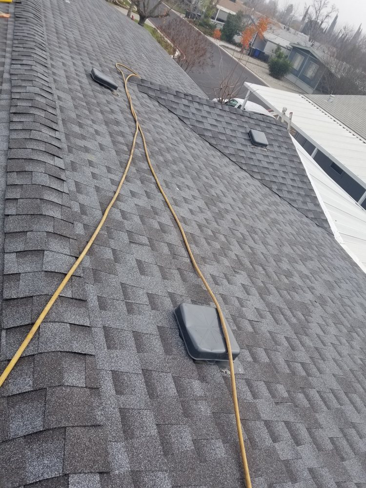 Slide of Reyes Handyman & General Construction