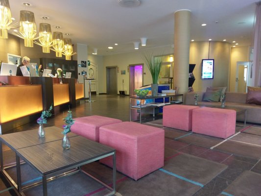 Quality Hotel by null