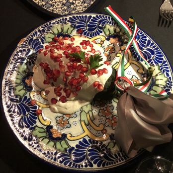 Azul - Chile relleno en Nogada - Mexican Near Me - México, D.F., DIF