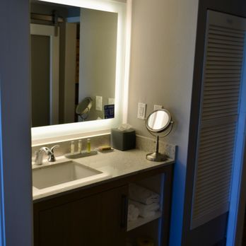 DoubleTree Suites by Hilton Hotel Melbourne Beach Oceanfront - Bathroom - Hotels Near Me - Melbourne, Florida DoubleTree Suites by Hilton Hotel Melbourne Beach Oceanfront - Bathroom - Hotels Near Me - Melbourne, Florida