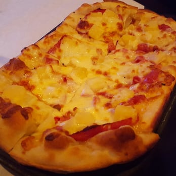 Sonny's Pizza Bistro - Hawaiian pizza - Italian Near Me - Des Moines, Iowa Sonny's Pizza Bistro - Hawaiian pizza - Italian Near Me - Des Moines, Iowa