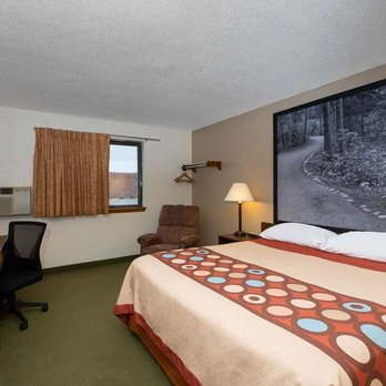 Super 8 by Wyndham Bemidji MN - Guest room - Hotels Near Me - Bemidji, Minnesota Super 8 by Wyndham Bemidji MN - Guest room - Hotels Near Me - Bemidji, Minnesota