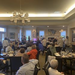 Red Oak Bar & Grill - Karaoke night