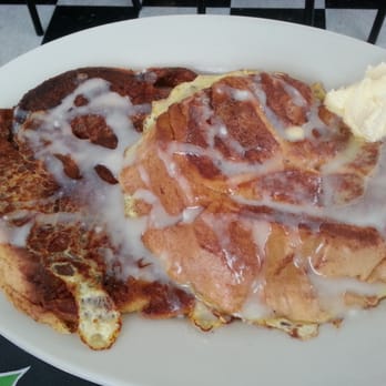 Addi's Diner - Cinnamon roll french toast - American Near Me - Springfield, Oregon