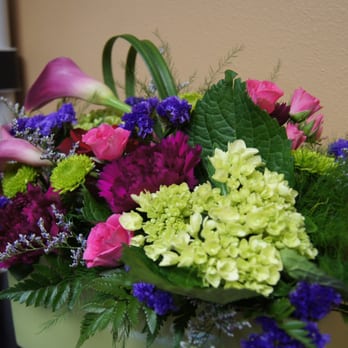 Marni's Petal Pushers - All styles of arrangements available on request - Florists Near Me - Aberdeen, Washington Marni's Petal Pushers - All styles of arrangements available on request - Florists Near Me - Aberdeen, Washington