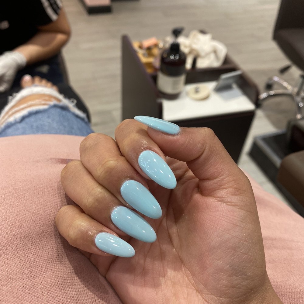 Aura Nail & Spa - Full set acrylics by Tom - Nail Salons Near Me - Houston, Texas
