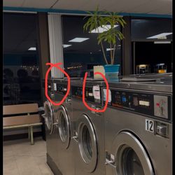Surfside Laundromat - Another isle of out of order machines