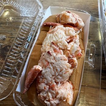 Pauli's - Cold lobster roll - Sandwiches Near Me - Boston, Massachusetts Pauli's - Cold lobster roll - Sandwiches Near Me - Boston, Massachusetts