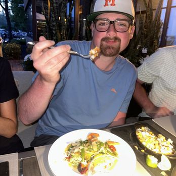 6Smith - My friend Pat LOVED his Sea bass!! 10/10! - Seafood Near Me - Wayzata, Minnesota